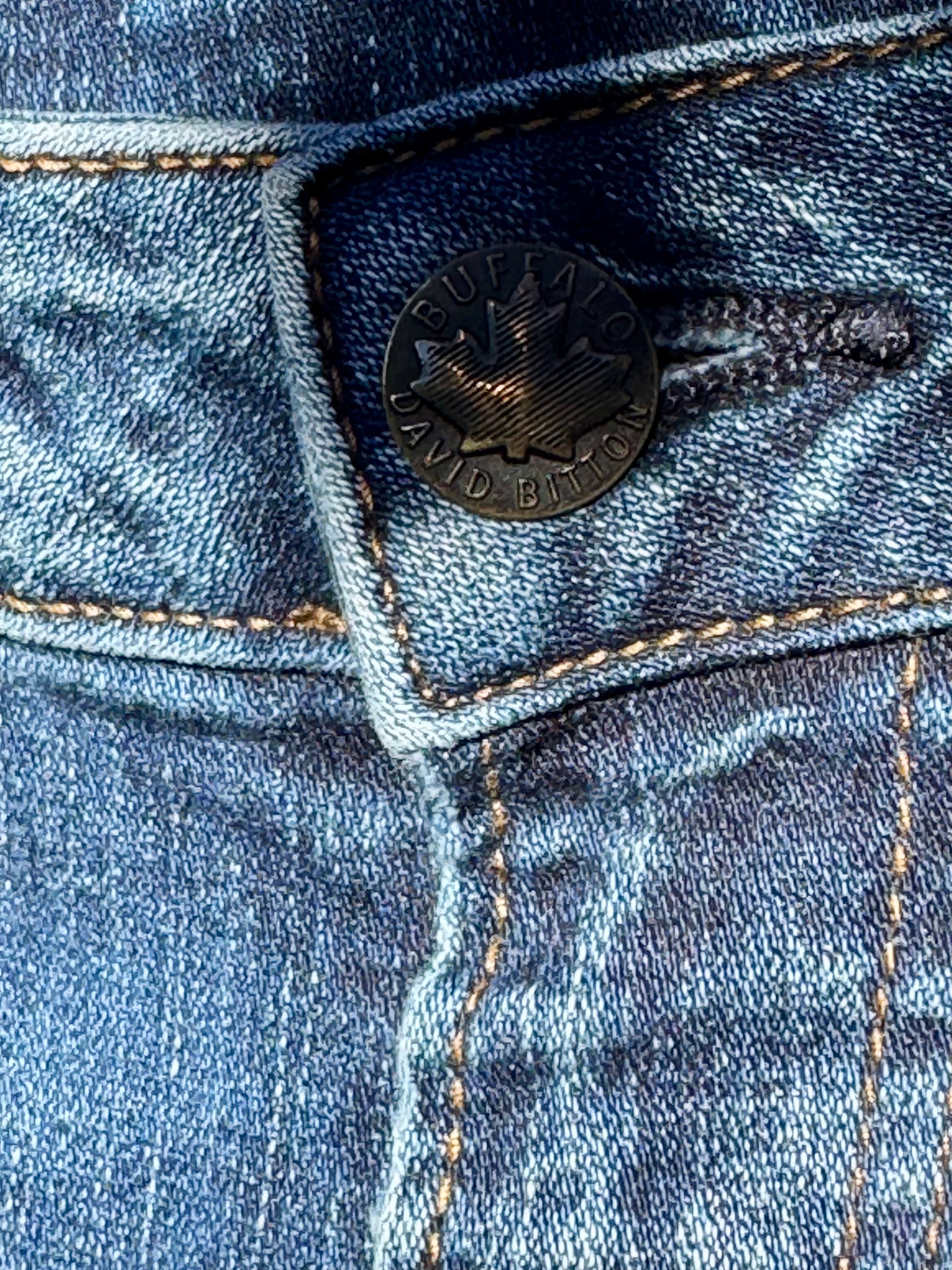 BUFFALO DAVID BITTON  JEANS- Consigned with VARDO Vintage & Valuables vvvardo.ca