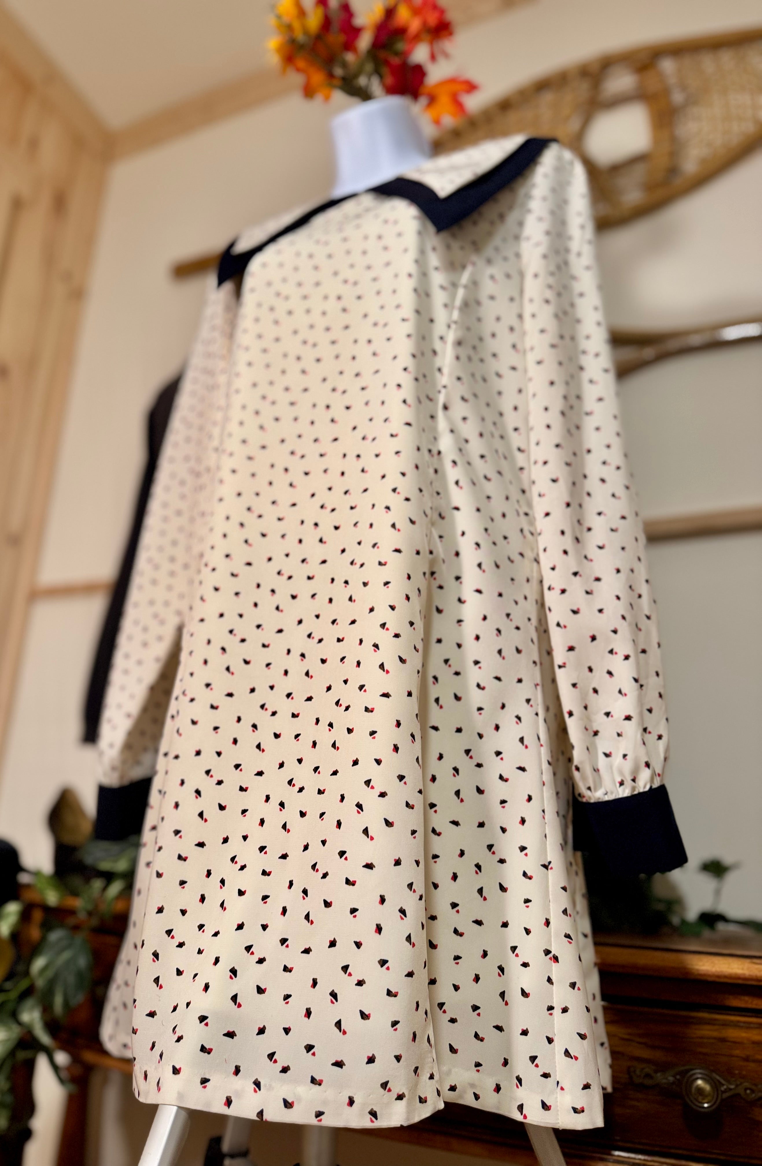 MINA UK DRESS- Consigned with VARDO Vintage & Valuables vvvardo.ca