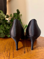 NINE WEST SATIN PUMPS- Consigned with VARDO Vintage & Valuables vvvardo.ca