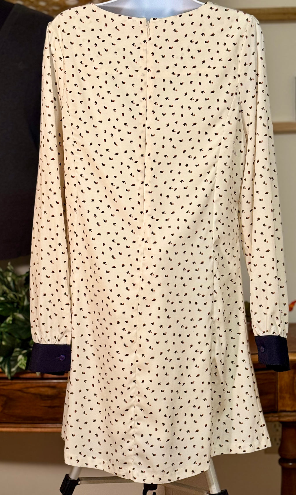 MINA UK DRESS- Consigned with VARDO Vintage & Valuables vvvardo.ca