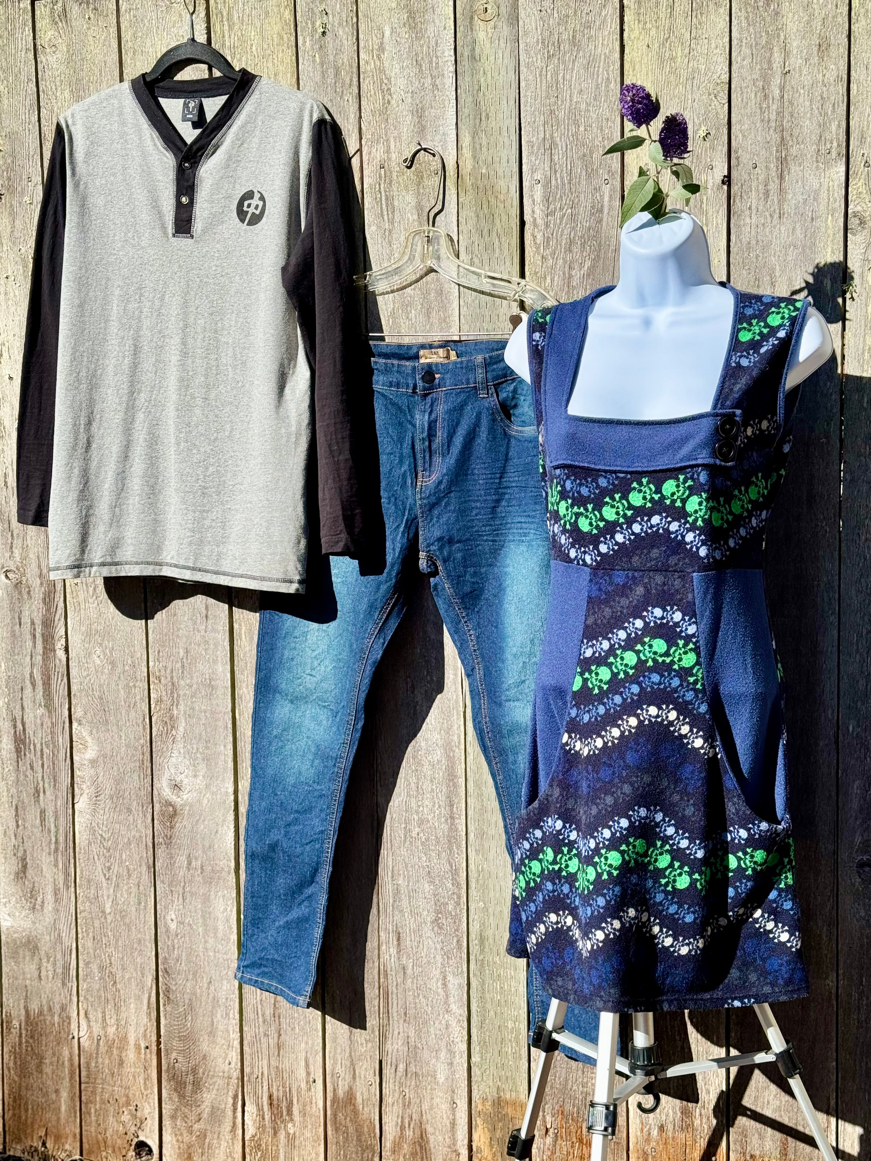 URBAN SHORES CLUBHOUSE JEANS- Consigned with VARDO Vintage & Valuables vvvardo.ca