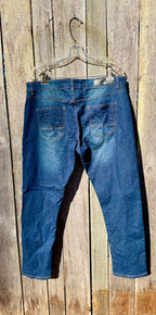 URBAN SHORES CLUBHOUSE JEANS- Consigned with VARDO Vintage & Valuables vvvardo.ca