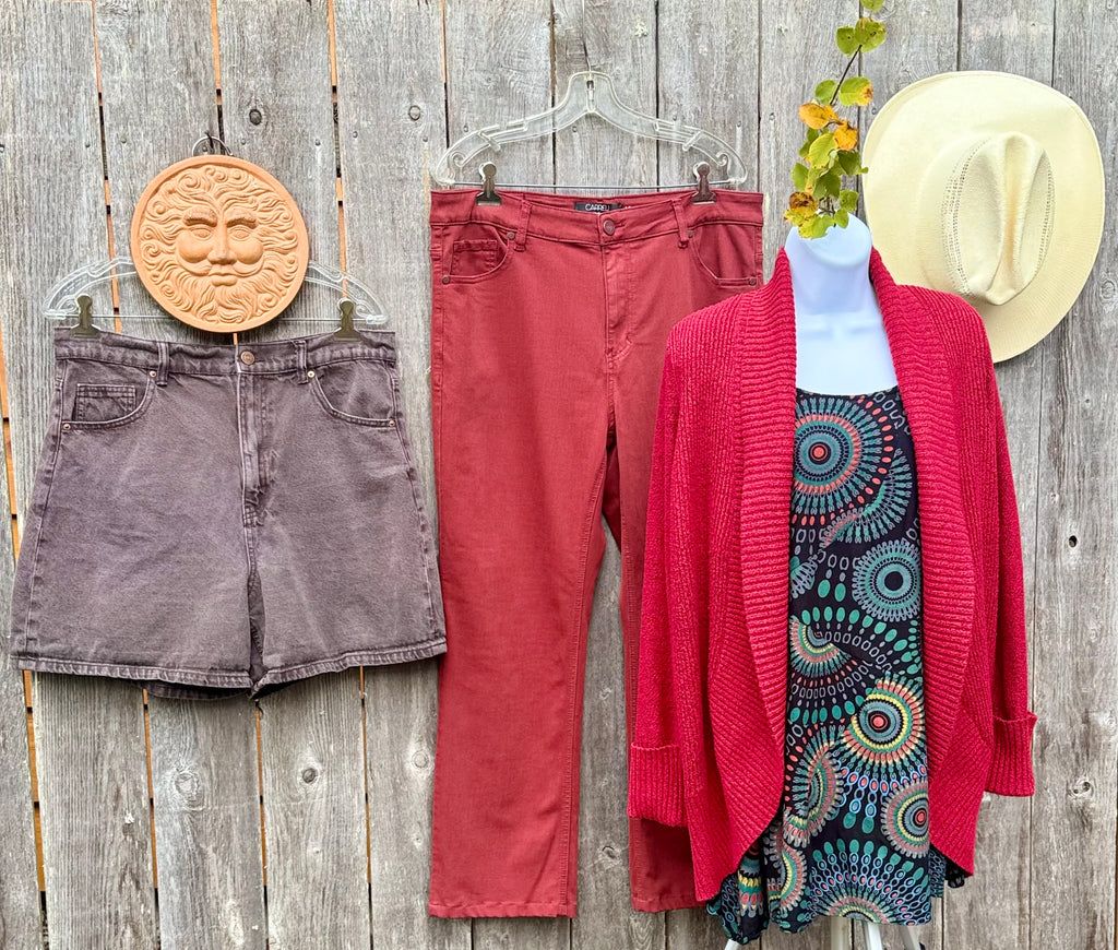 REITMANS CARDIGAN- Consigned with VARDO Vintage & Valuables vvvardo.ca