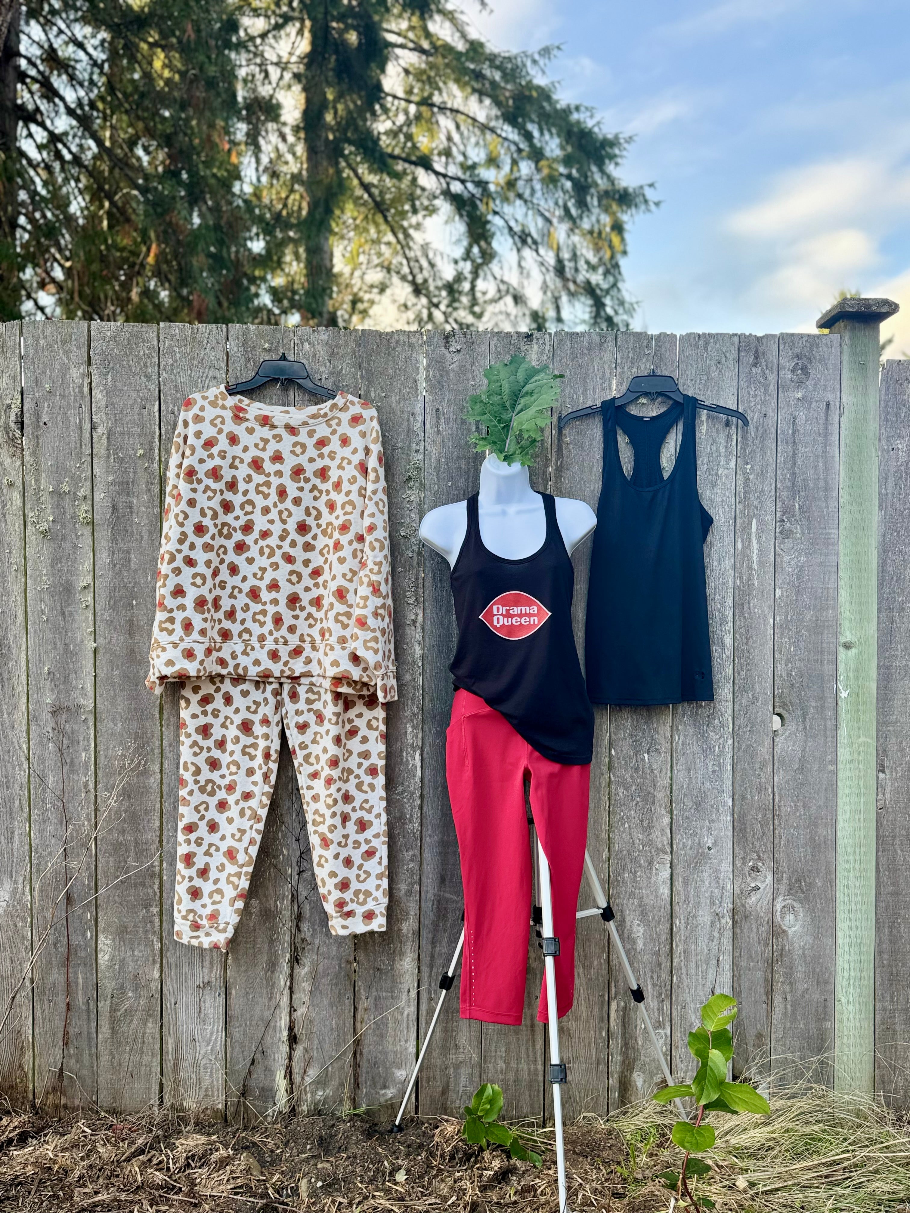 LULULEMON LEGGINS- Consigned with VARDO Vintage & Valuables vvvardo.ca