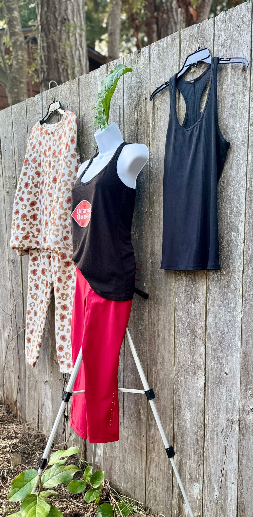 LULULEMON LEGGINS- Consigned with VARDO Vintage & Valuables vvvardo.ca