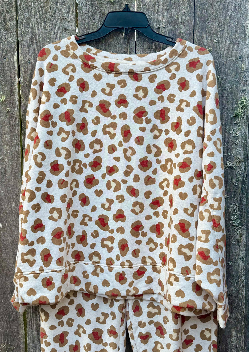 Secret Treasures Leopard Print Lounge Set