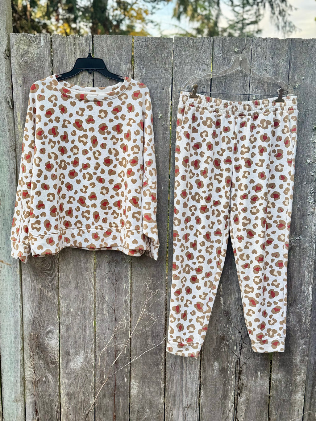 Secret Treasures Leopard Print Lounge Set