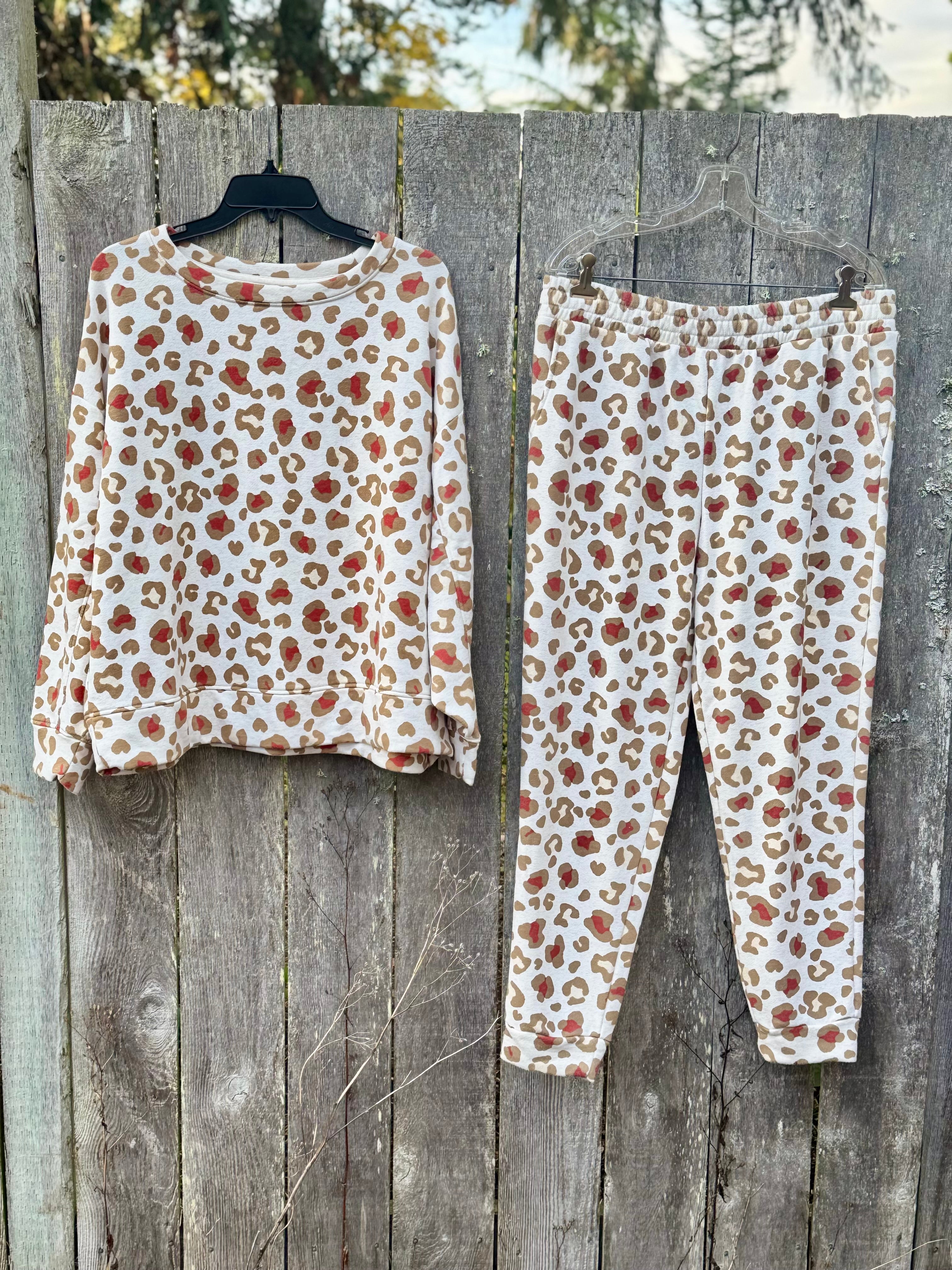 SECRET TREASURES LEOPARD PRINT SET- Consigned with VARDO Vintage & Valuables vvvardo.ca