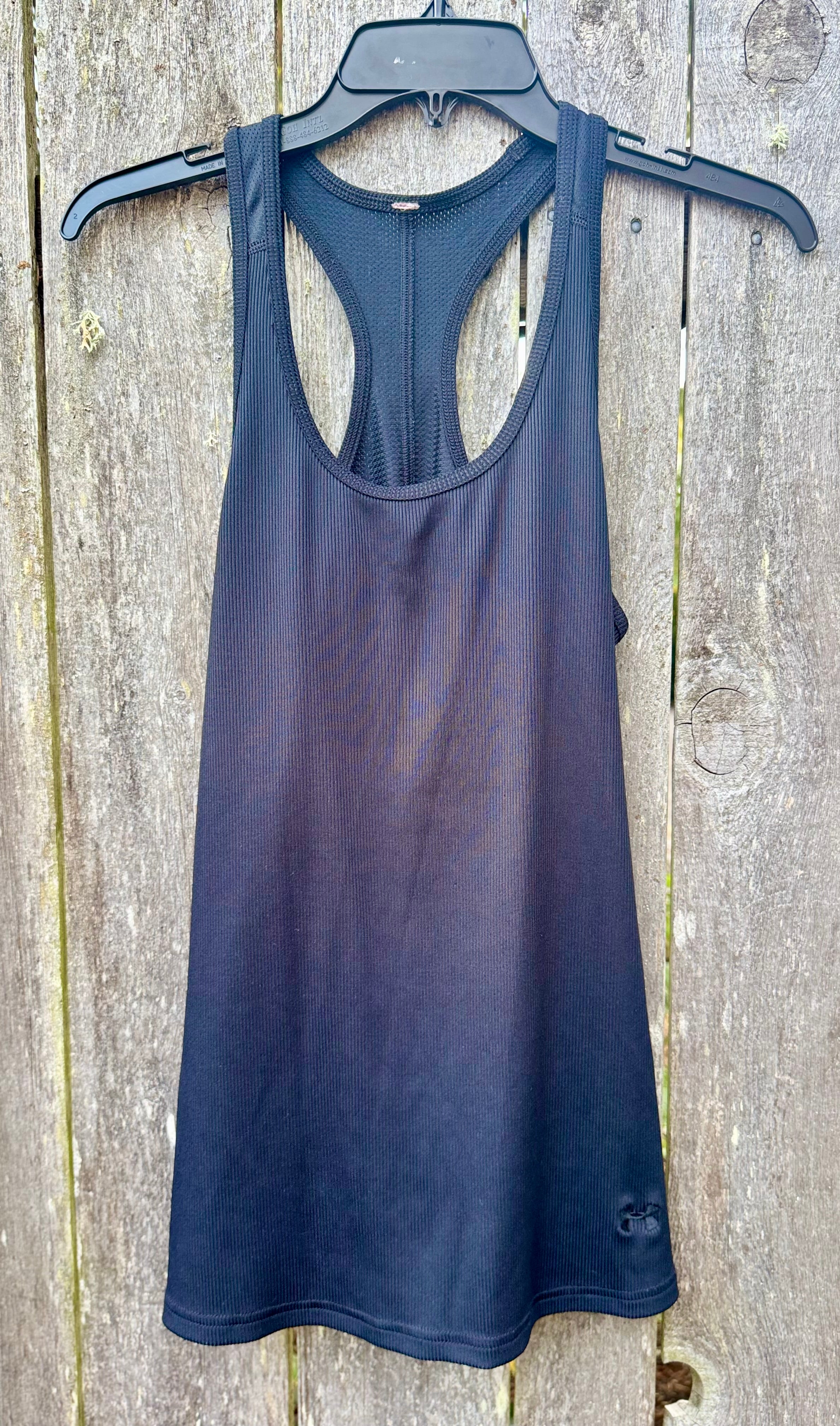 UNDERARMOUR RACER-BACK TANK TOP- Consigned with VARDO Vintage & Valuables vvvardo.ca