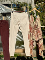 BANANA REPUBLIC JEANS - Consigned with VARDO Vintage & Valuables vvvardo.ca
