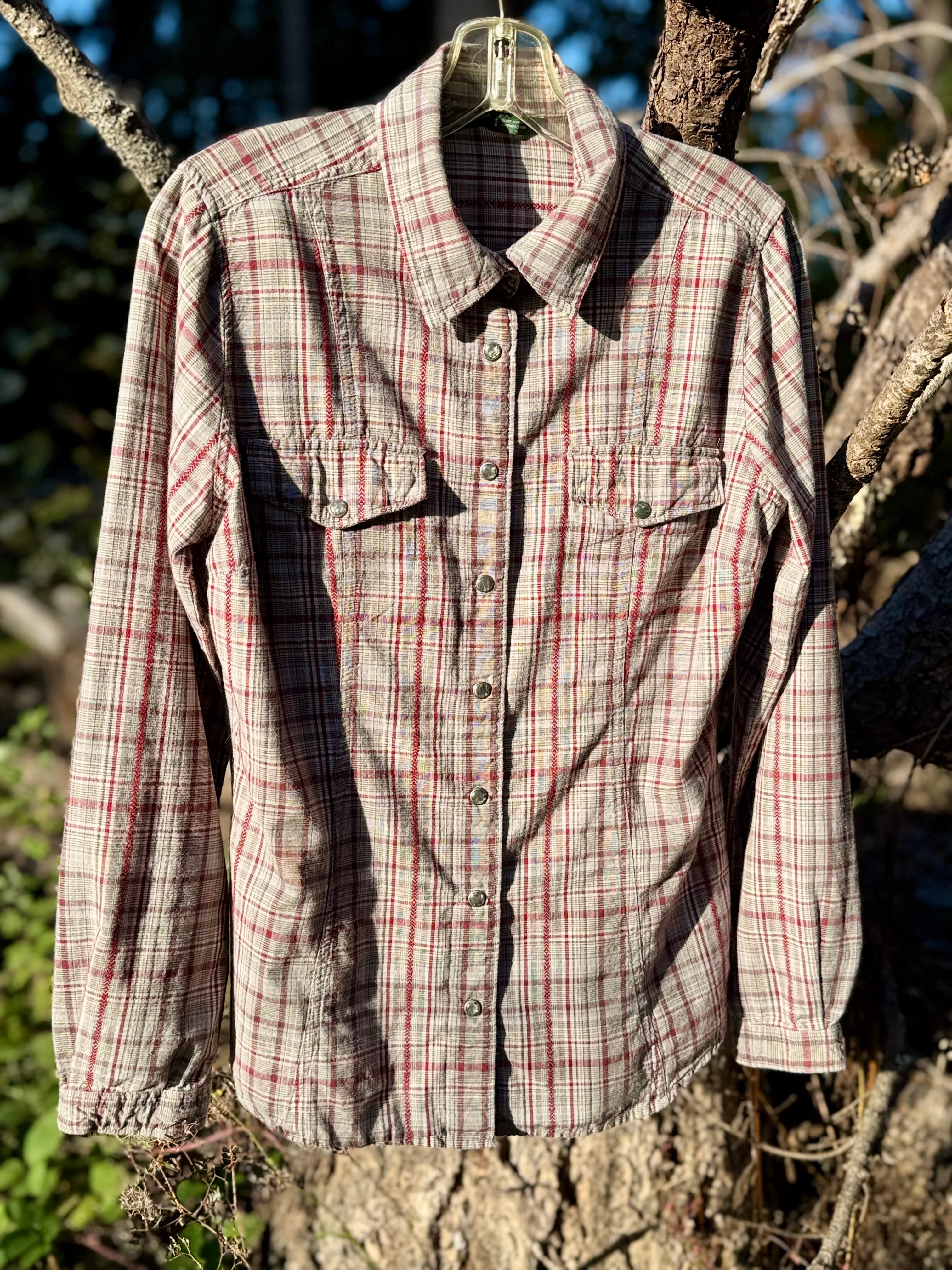 Woolrich snap-up plaid long sleeve top- Consigned with VARDO Vintage & Valuables vvvardo.ca