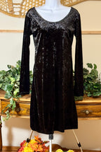 EMK CLOTHING Velour Long Sleeve Dress- Consigned with VARDO Vintage & Valuables vvvardo.ca
