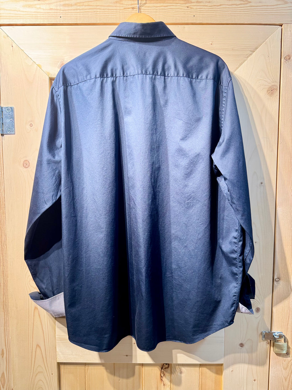 INDOCHINO CUSTOM MENSWEAR SHIRT- Consigned with VARDO Vintage & Valuables vvvardo.ca