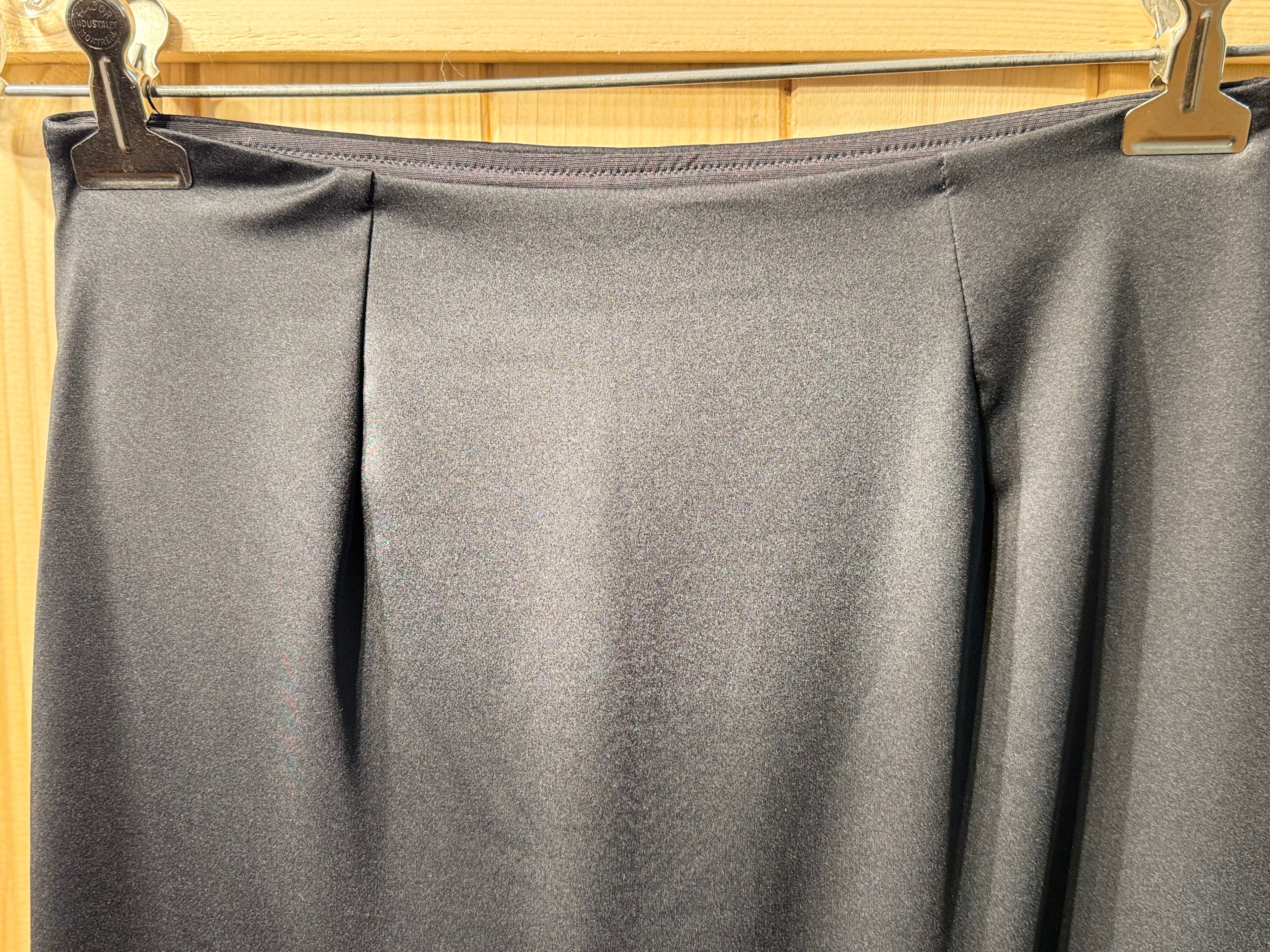 POPILUSH Shapewear Sculpting Midi Skirt  - Consigned with VARDO Vintage & Valuables vvvardo.ca