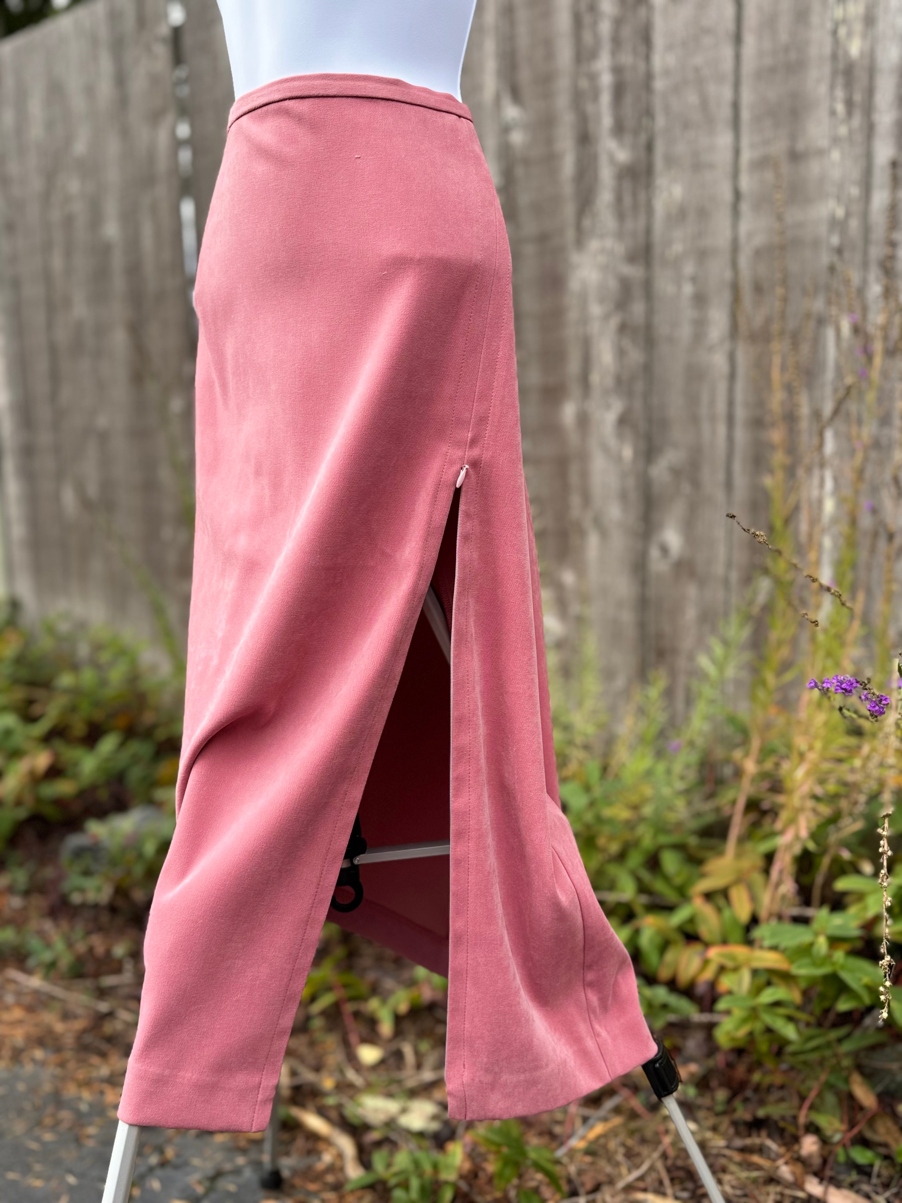 LONGER SKIRT with ZIPPER SLIT- Consigned with VARDO Vintage & Valuables vvvardo.ca