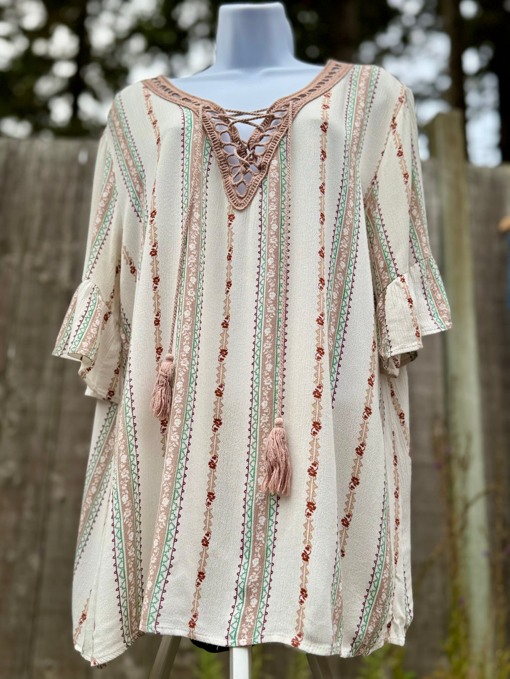 VEVERET BOHO TASSEL BLOUSE - Consigned with VARDO Vintage & Valuables vvvardo.ca