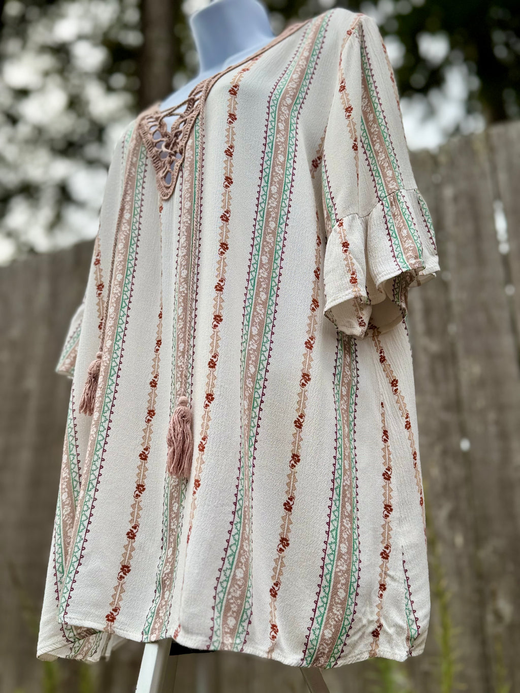 VEVERET BOHO TASSEL BLOUSE - Consigned with VARDO Vintage & Valuables vvvardo.ca