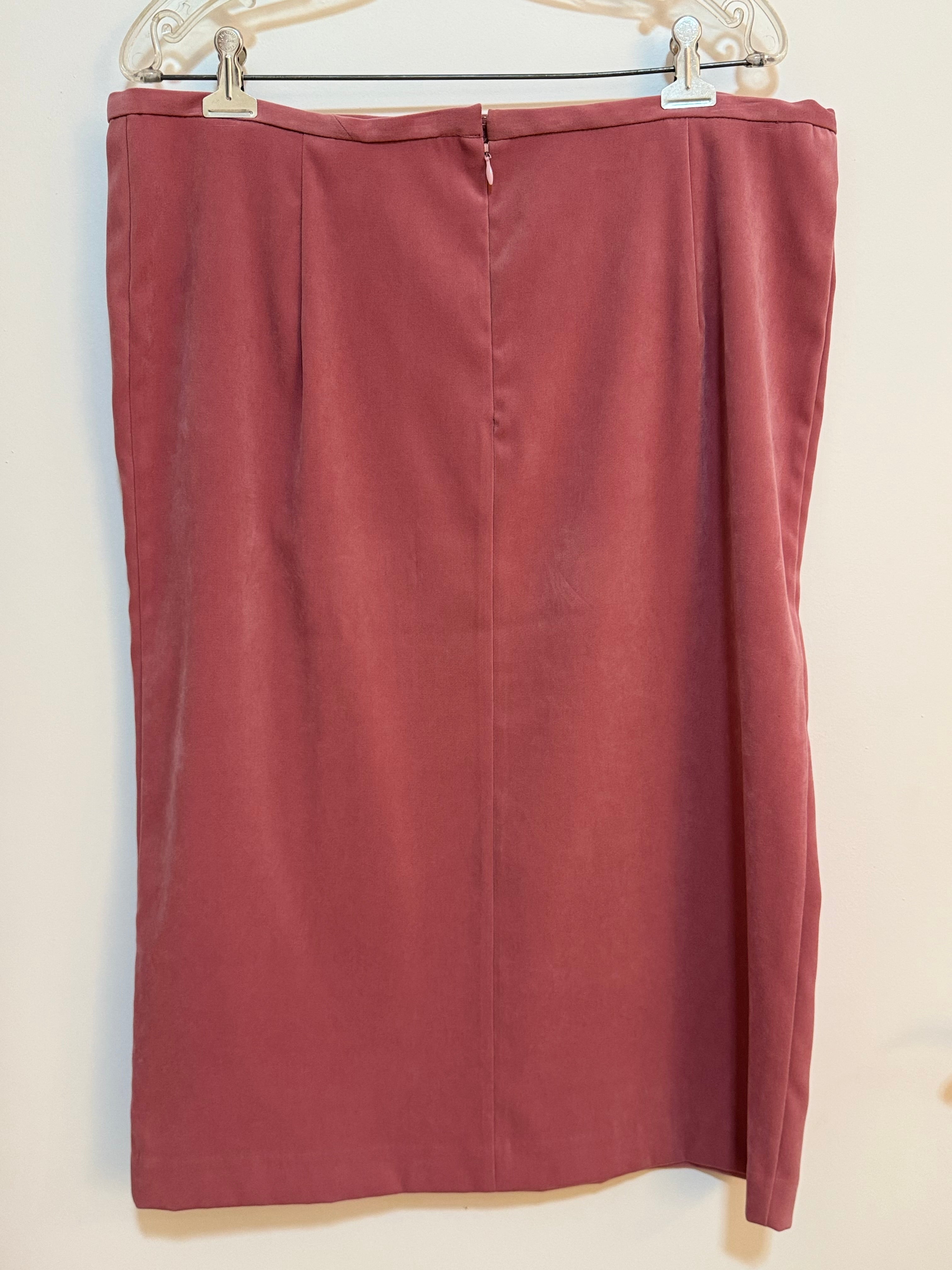 LONGER SKIRT with ZIPPER SLIT- Consigned with VARDO Vintage & Valuables vvvardo.ca