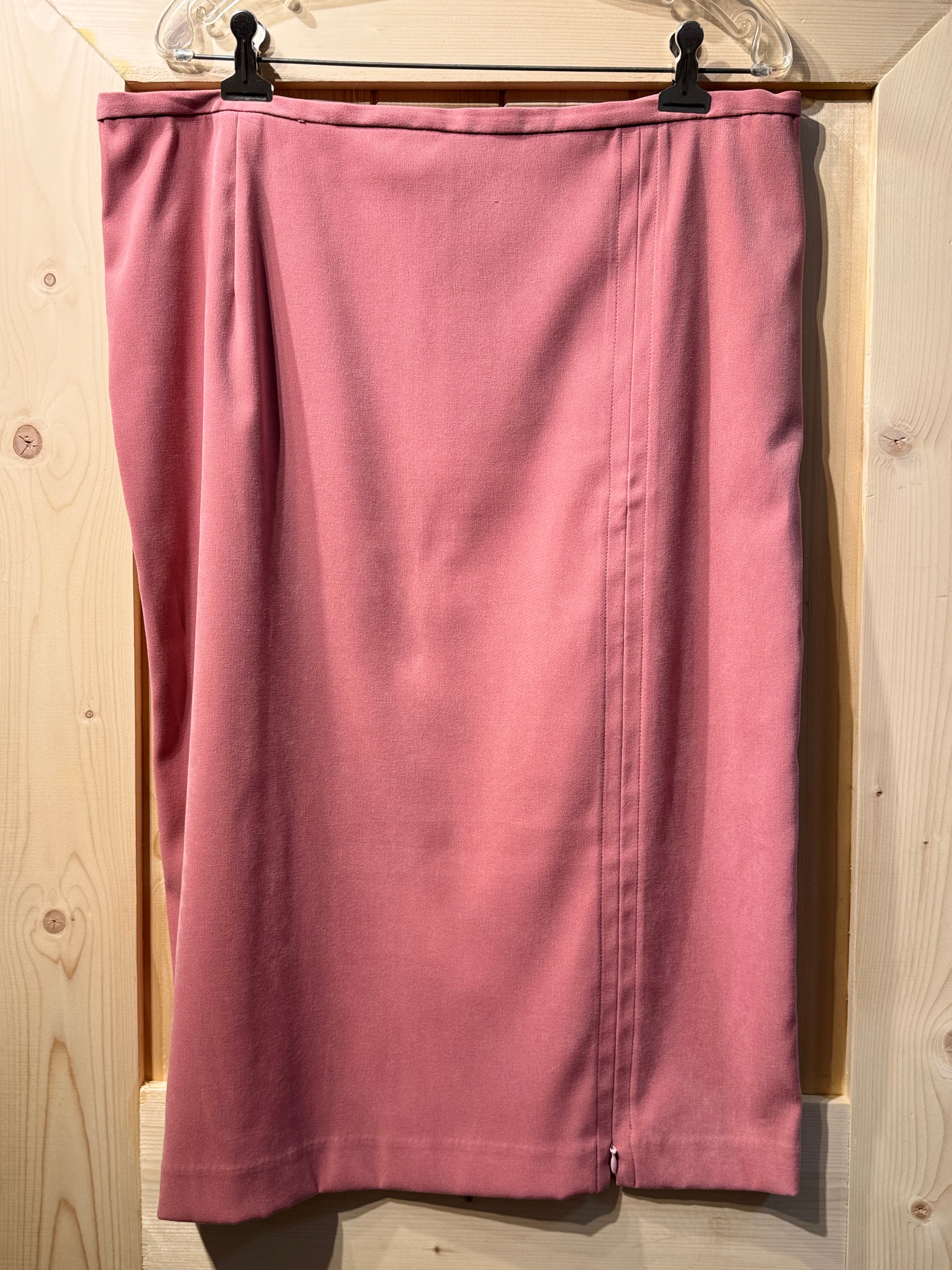 LONGER SKIRT with ZIPPER SLIT- Consigned with VARDO Vintage & Valuables vvvardo.ca