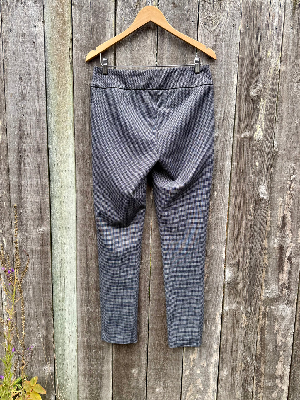 DALIA HOUNDSTOOTH PANTS- Consigned with VARDO Vintage & Valuables vvvardo.ca