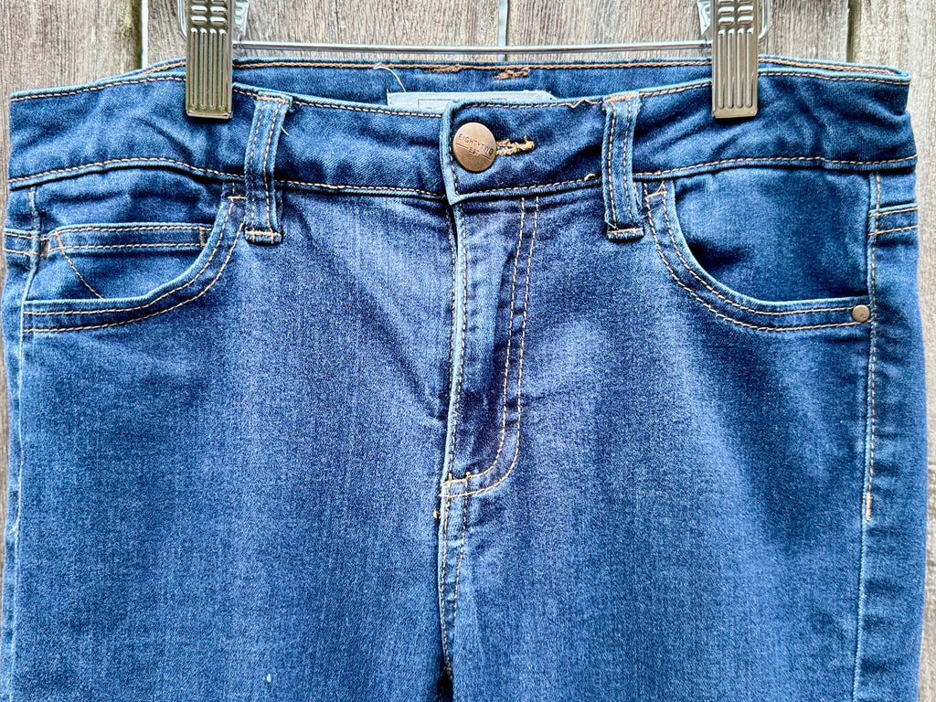 EIGHTYTWO JEANS - Consigned with VARDO Vintage & Valuables vvvardo.ca