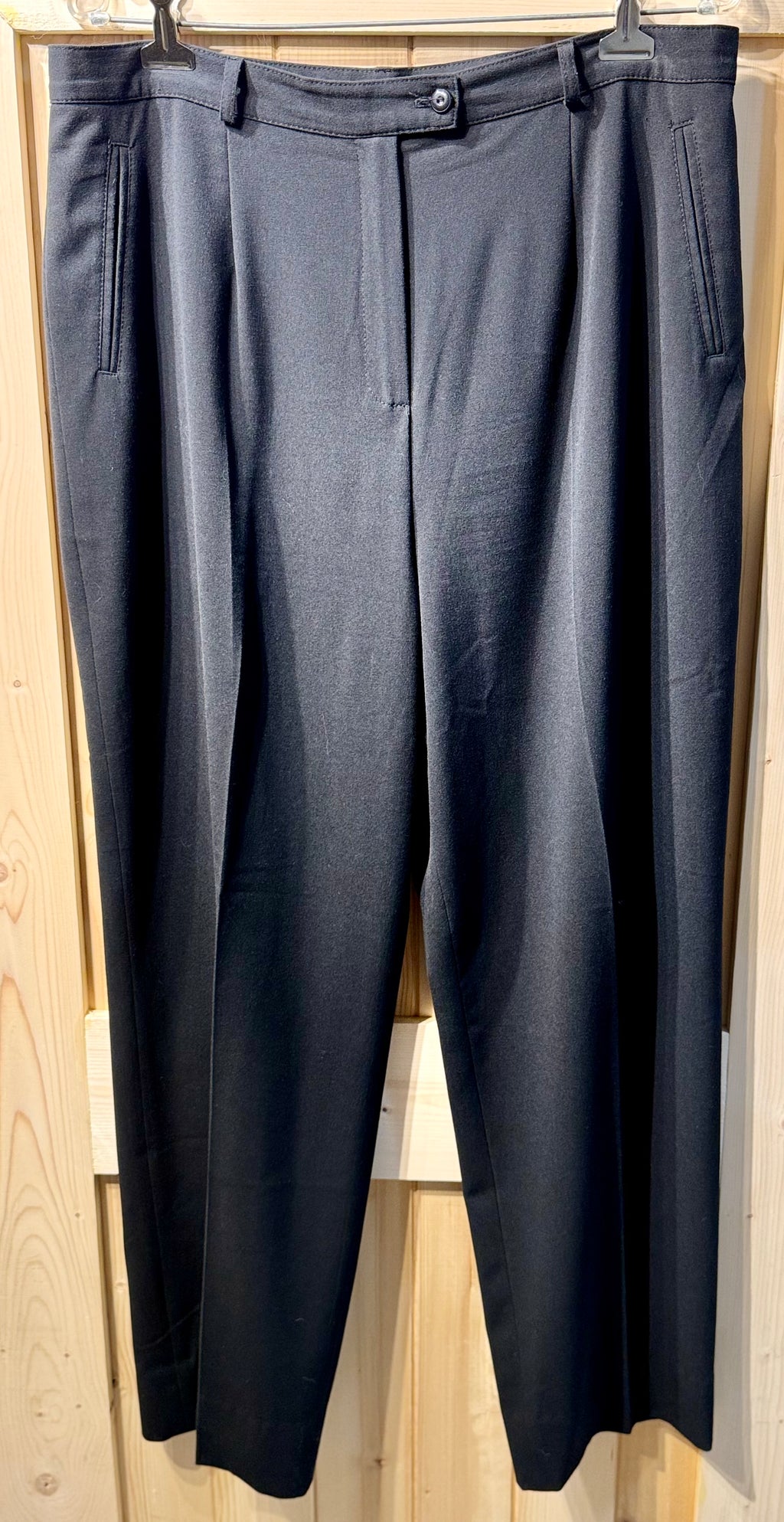 Mode de Vie PANTS - Consigned with VARDO Vintage & Valuables vvvardo.ca