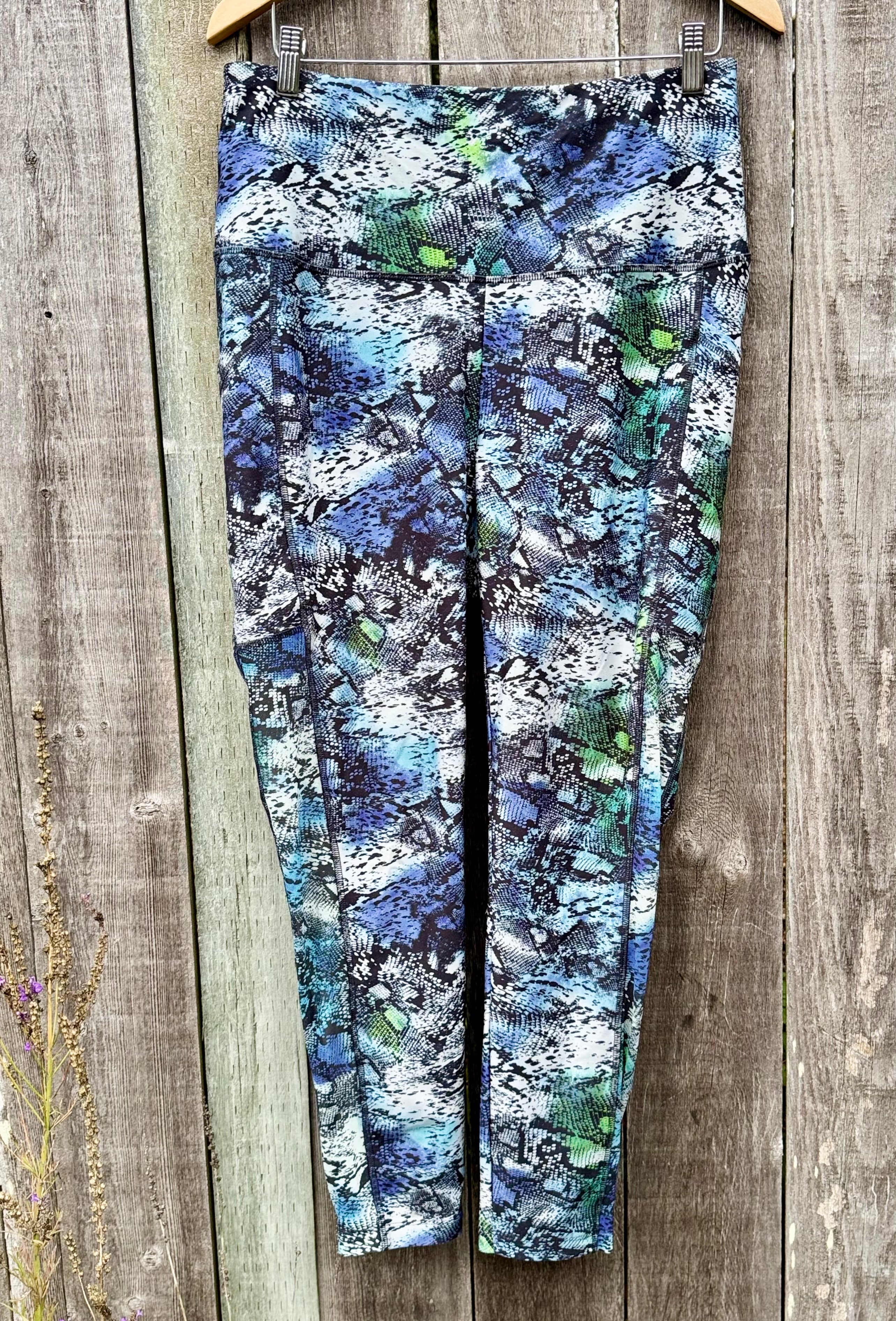 ACTIVE ZONE LEGGINGS - Consigned with VARDO Vintage & Valuables vvvardo.ca