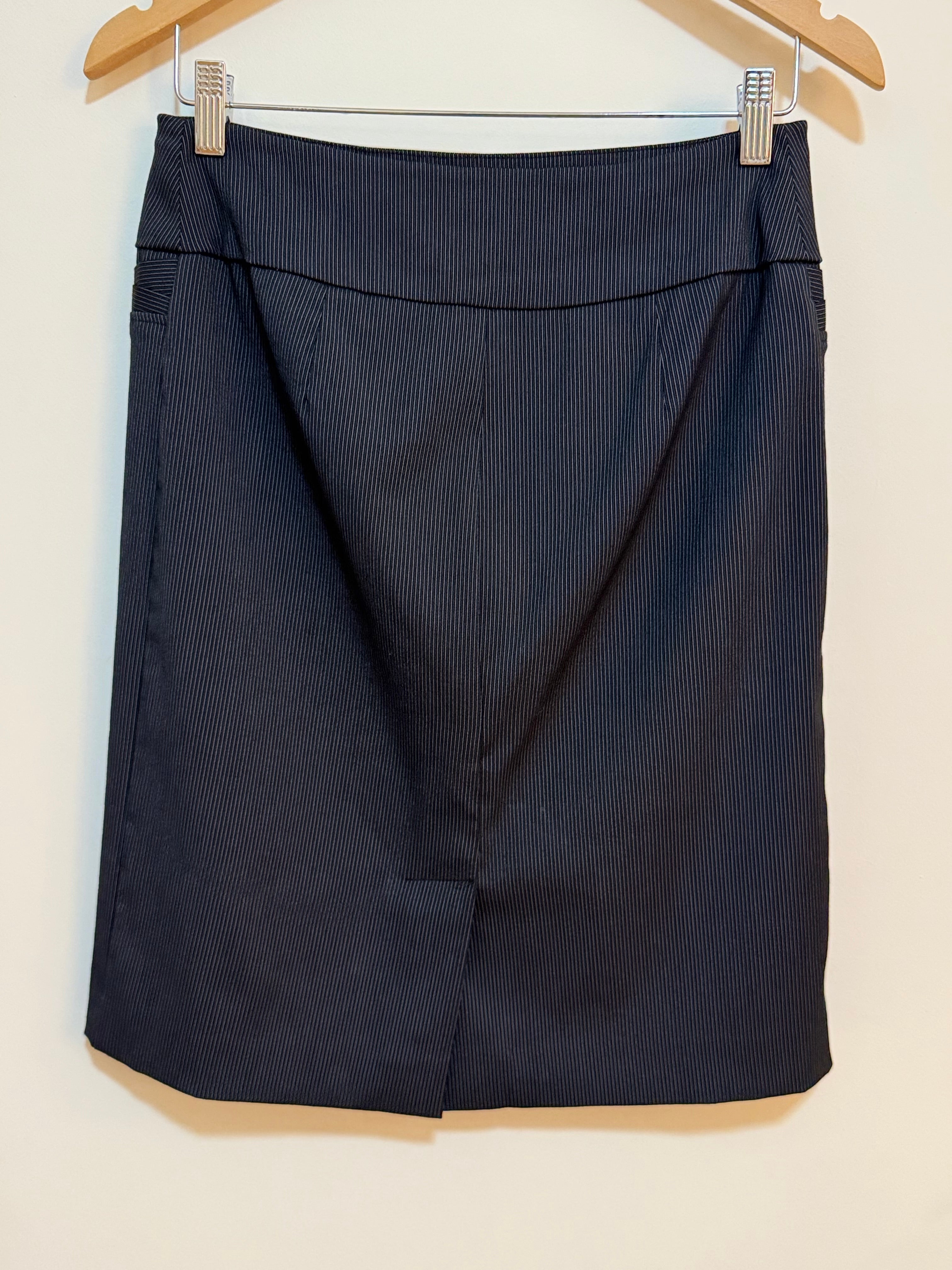 REITMANS PINSTRIPE PENCIL SKIRT - Consigned with VARDO Vintage & Valuables vvvardo.ca