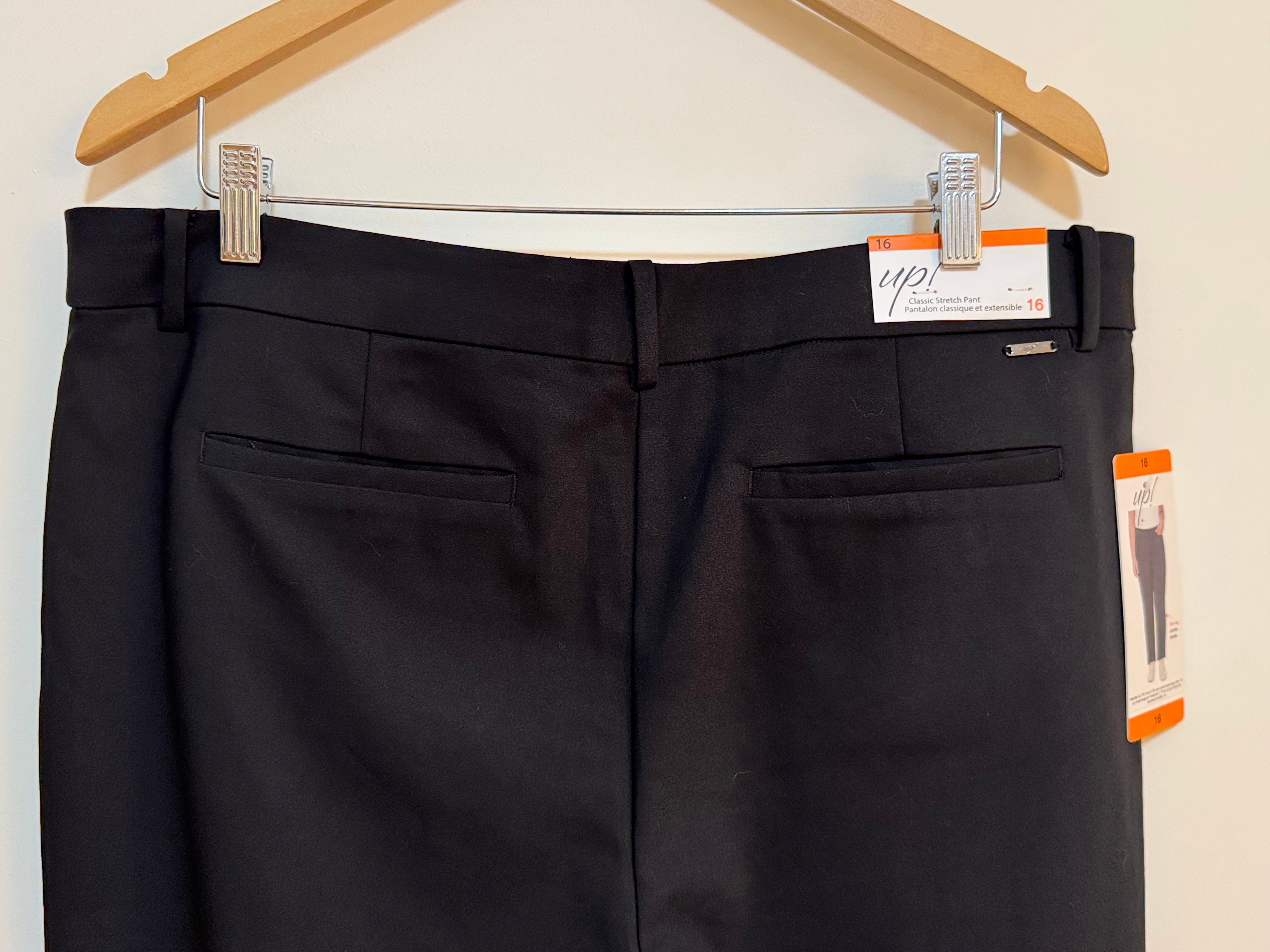 NEW UP! PANTS- Consigned with VARDO Vintage & Valuables vvvardo.ca