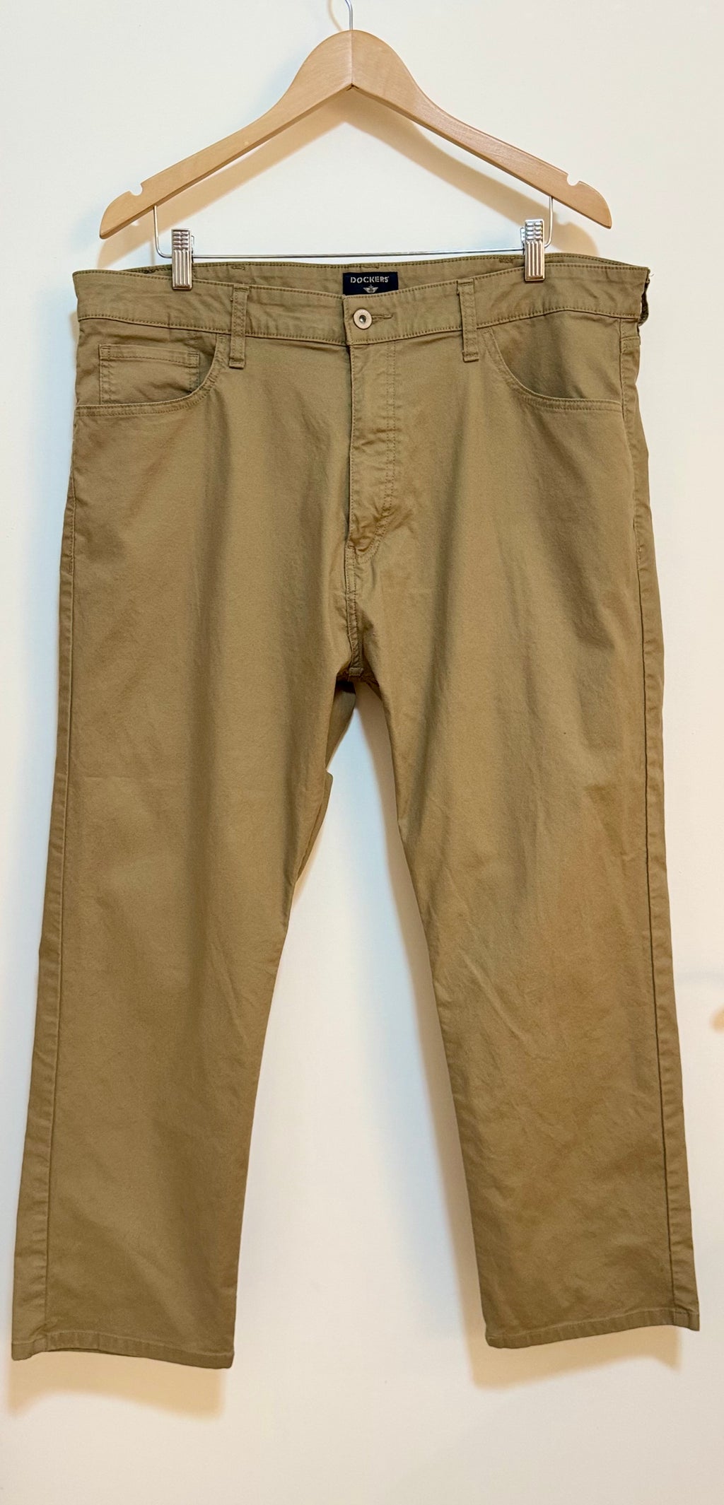 DOCKERS JEAN CUT STRAIGHT PANTS- Consigned with VARDO Vintage & Valuables vvvardo.ca
