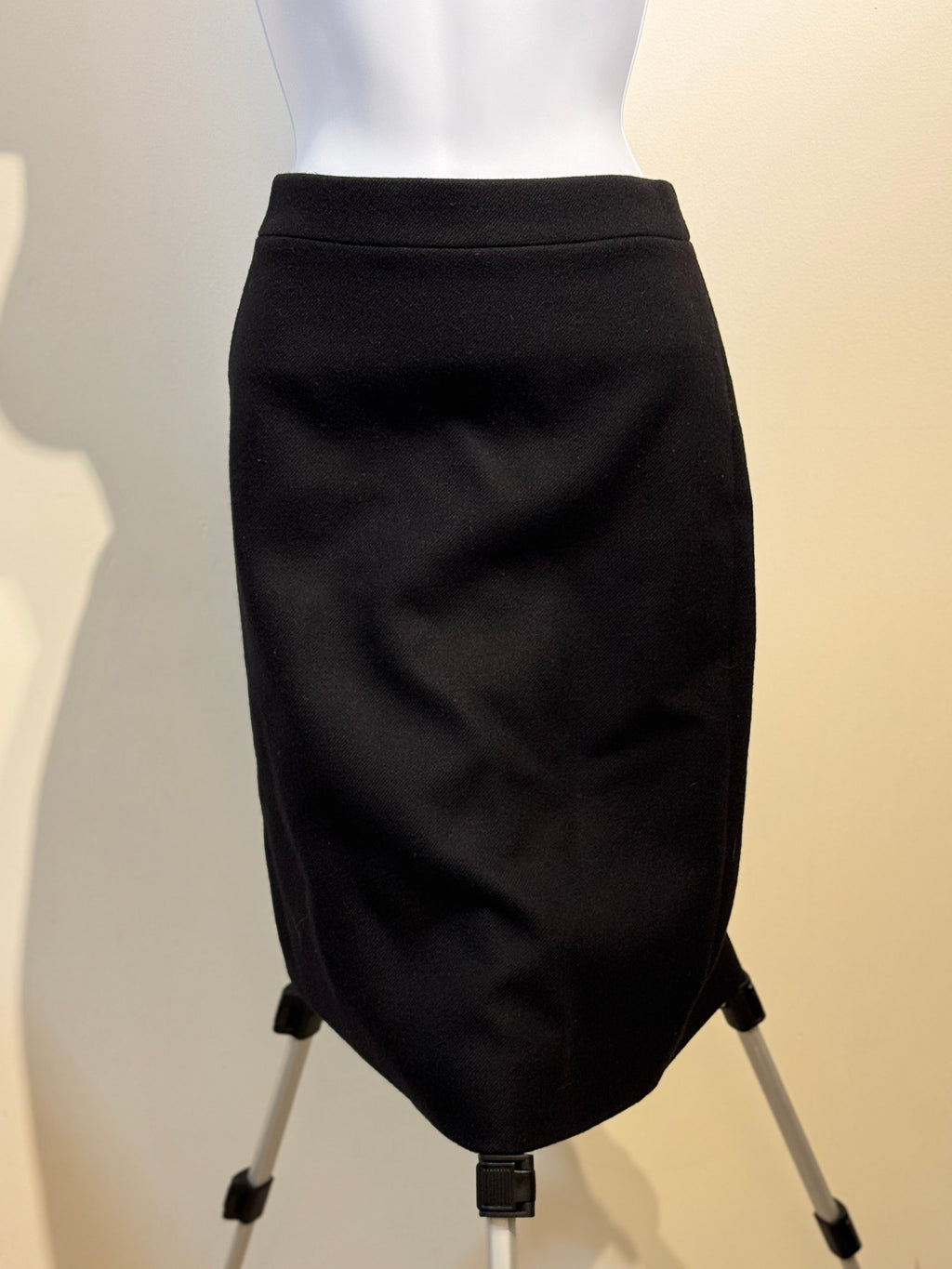 J. CREW WOOL SKIRT  - Consigned with VARDO Vintage & Valuables vvvardo.ca