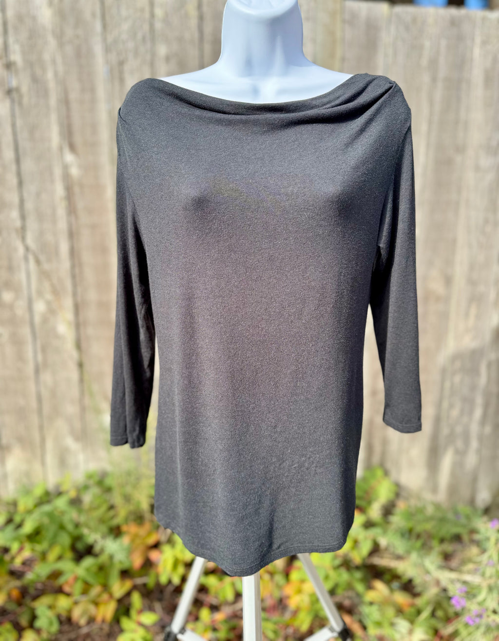 CHLOE ANGUS MODERN BOATNECK TOP - Consigned with VARDO Vintage & Valuables vvvardo.ca