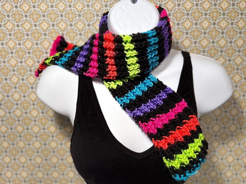 NEON KNIT SCARF- Consigned with VARDO Vintage & Valuables vvvardo.ca