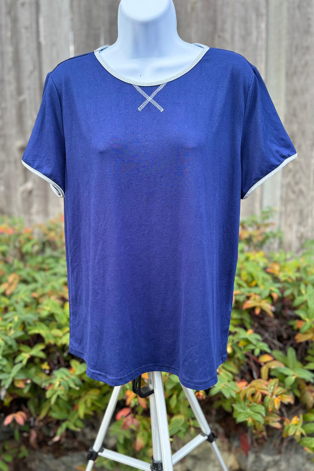 EKOUAER RAYON T-SHIRT- Consigned with VARDO Vintage & Valuables vvvardo.ca