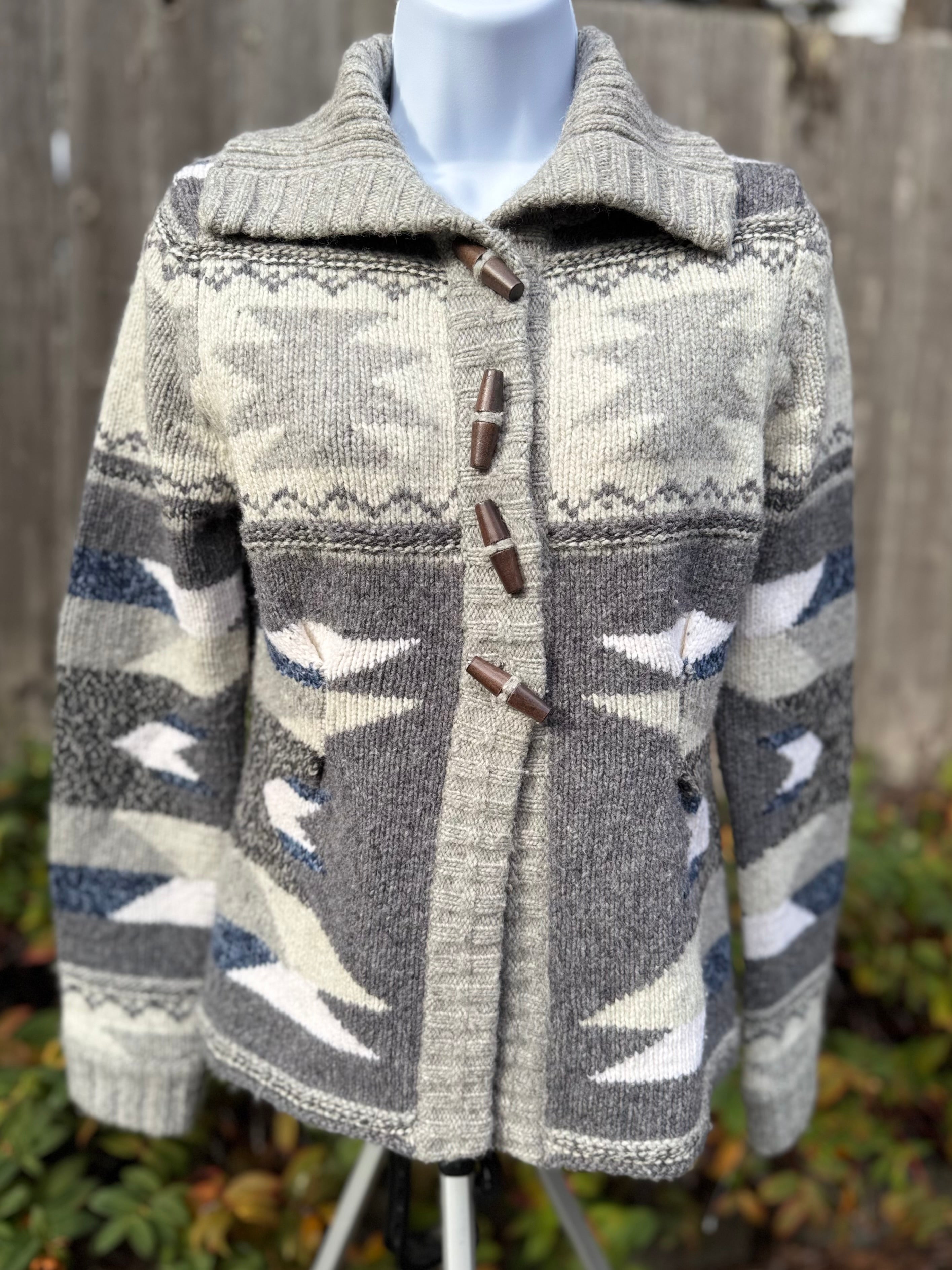 EDDIE BAUER CARDIGAN - Consigned with VARDO Vintage & Valuables vvvardo.ca