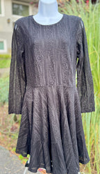 H&M LOG SLEEVE SHIER LACE LINED FLARE SKATER DRESS - Consigned with VARDO Vintage & Valuables vvvardo.ca