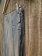 ARDENE HOUNDSTOOTH HIGH WAIST PANTS - Consigned with VARDO Vintage & Valuables vvvardo.ca