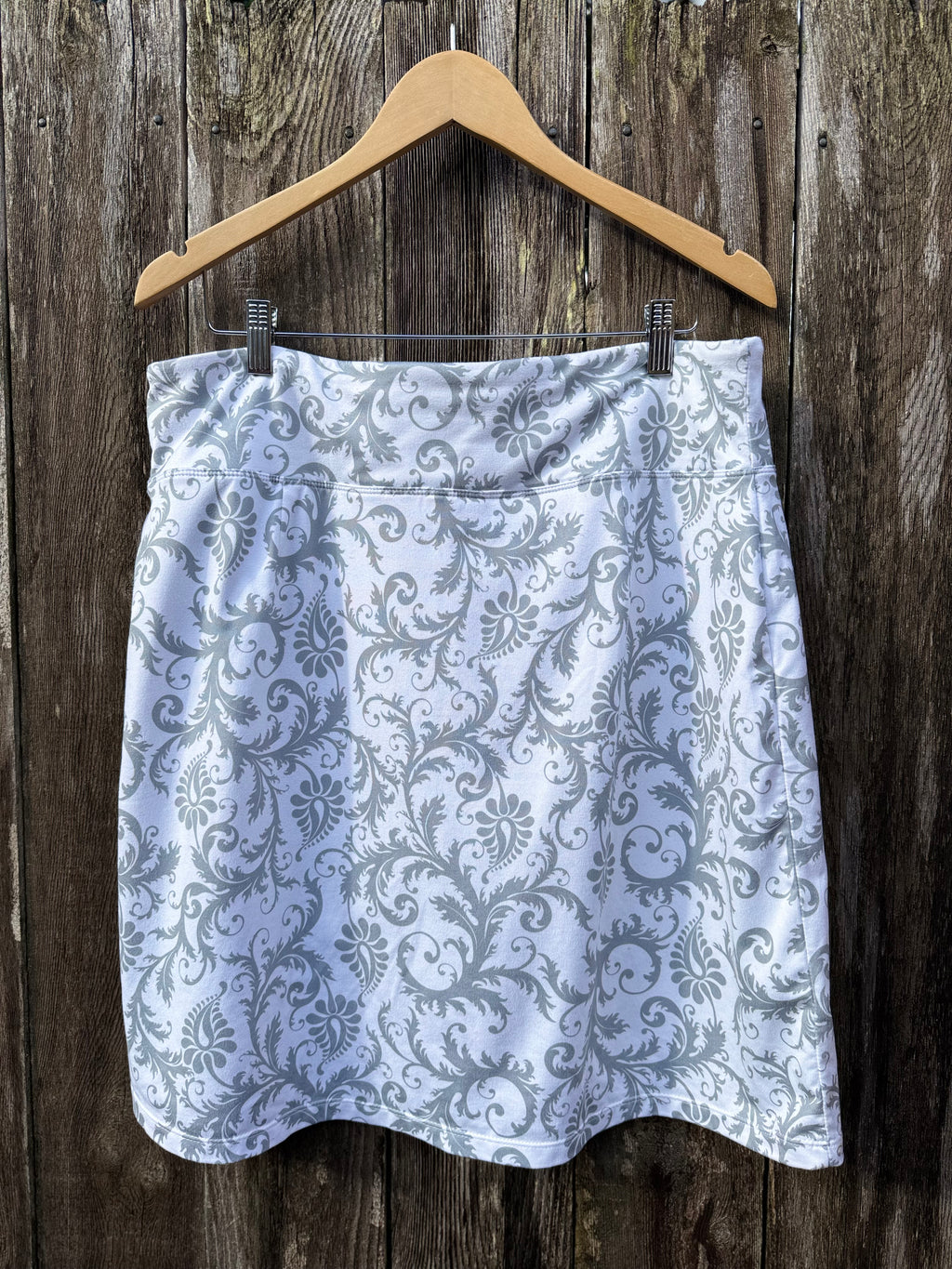 SEG'MENTS LUXE Patterned Skort - Consigned with VARDO Vintage & Valuables vvvardo.ca