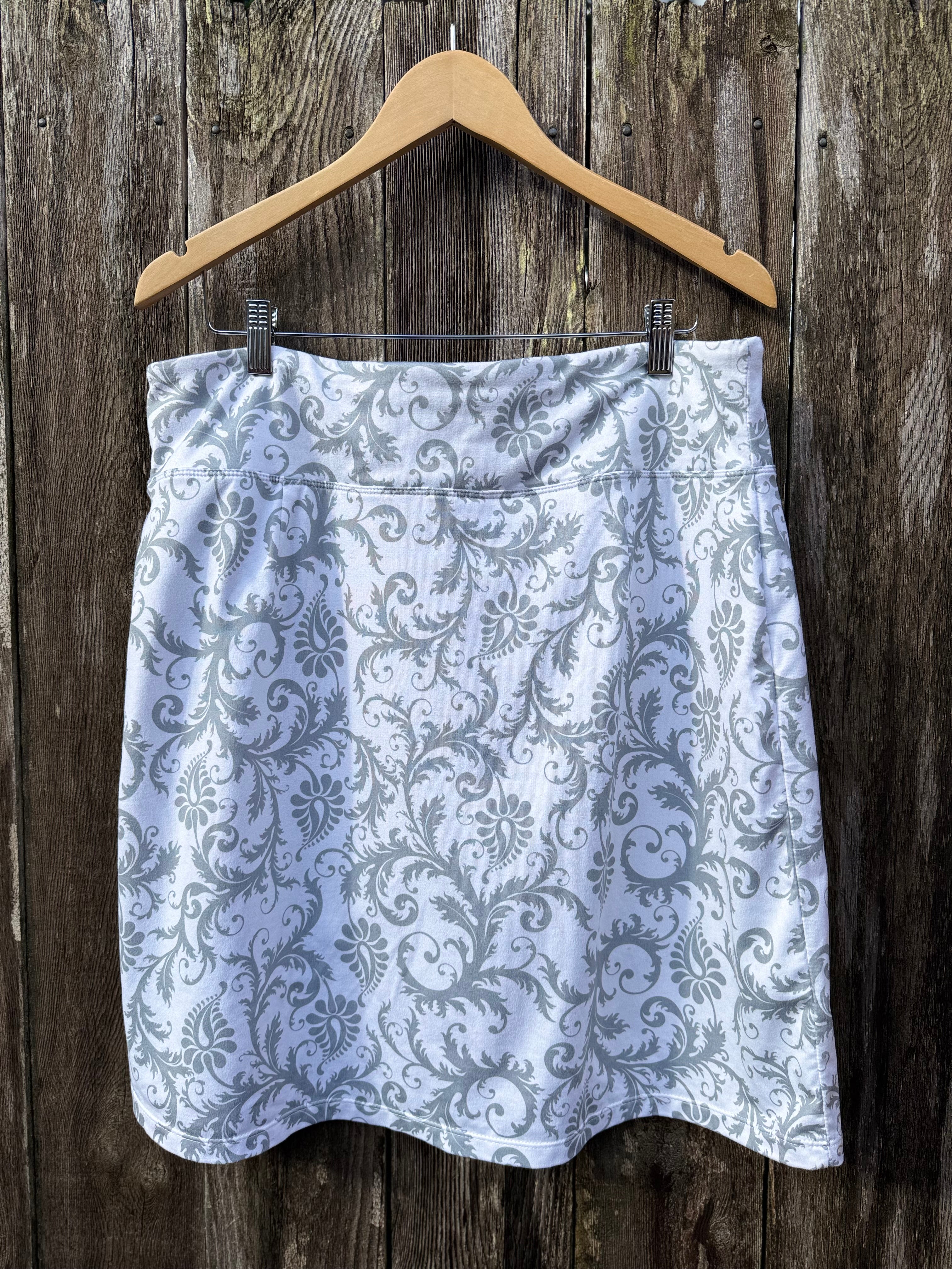 SEG'MENTS LUXE Patterned Skort - Consigned with VARDO Vintage & Valuables vvvardo.ca