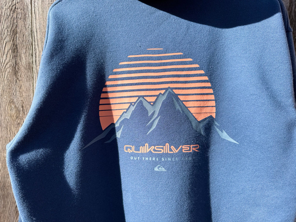 QUICKSILVER GRAPHIC HOODIE- Consigned with VARDO Vintage & Valuables vvvardo.ca