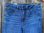 GAP 30/10R UNIVERSAL JEGGING HIGH RISE - Consigned with VARDO Vintage & Valuables vvvardo.ca