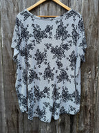 MICHEL STUDIO Modern T-Shirt - Consigned with VARDO Vintage & Valuables vvvardo.ca