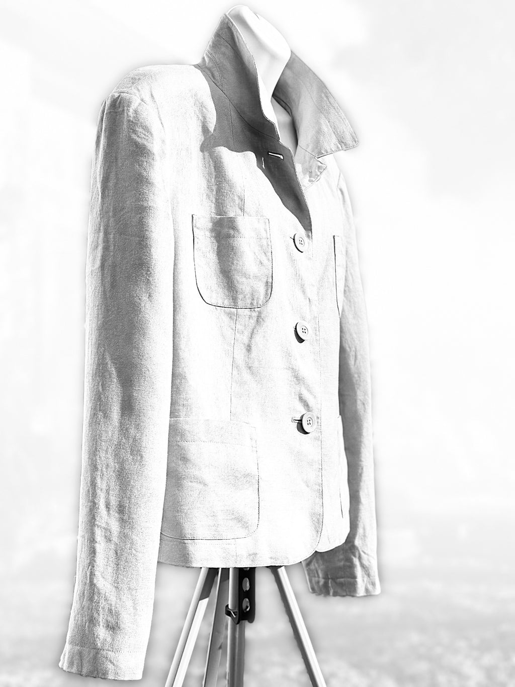 IRISH LINEN Blazer by TALBOTS - Consigned with VARDO Vintage & Valuables vvvardo.ca