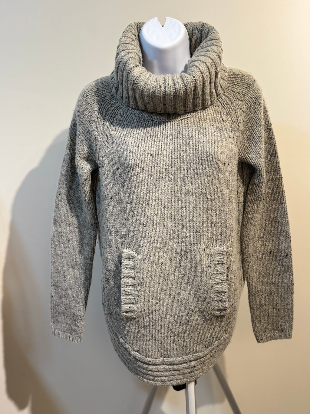CYNTHIA ROWLEY TURTLENECK SWEATER- Consigned with VARDO Vintage & Valuables vvvardo.ca