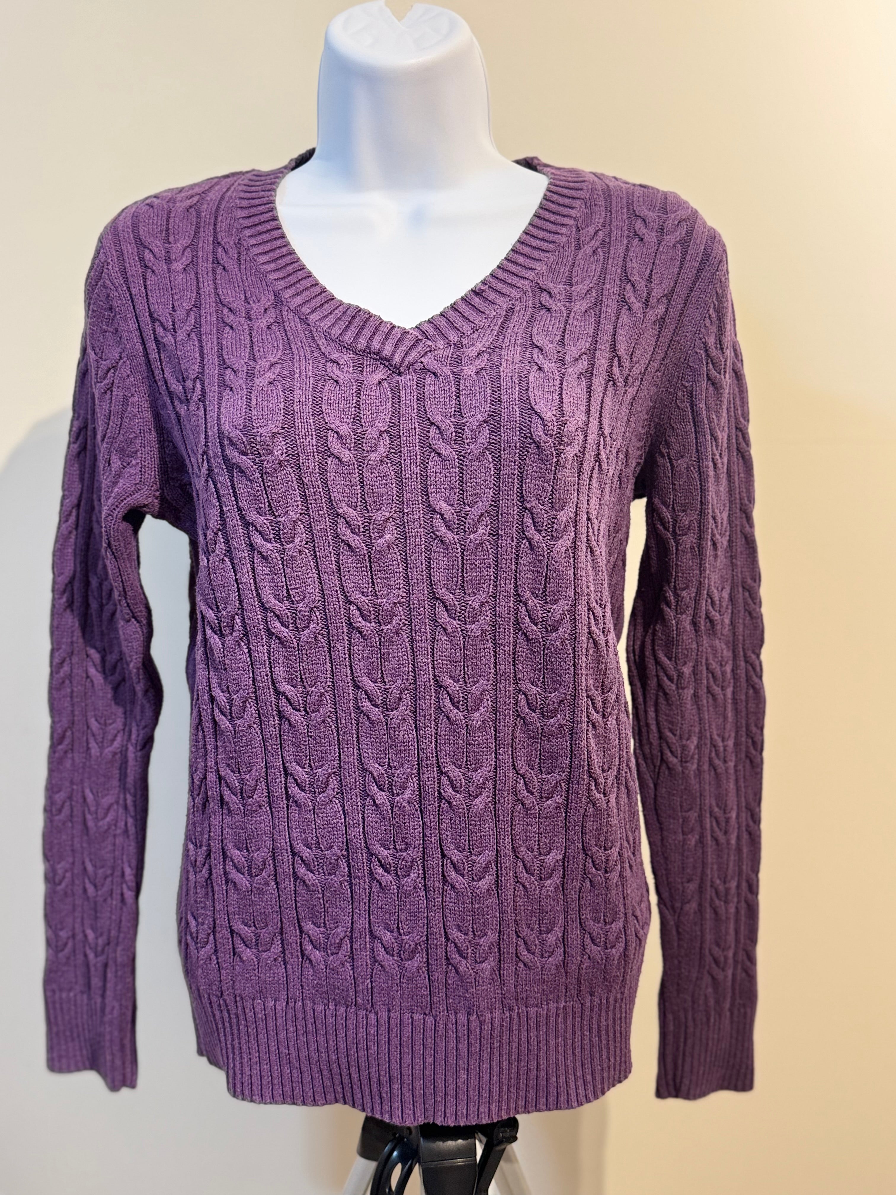 CROFT & BARROW SWEATER- Consigned with VARDO Vintage & Valuables vvvardo.ca