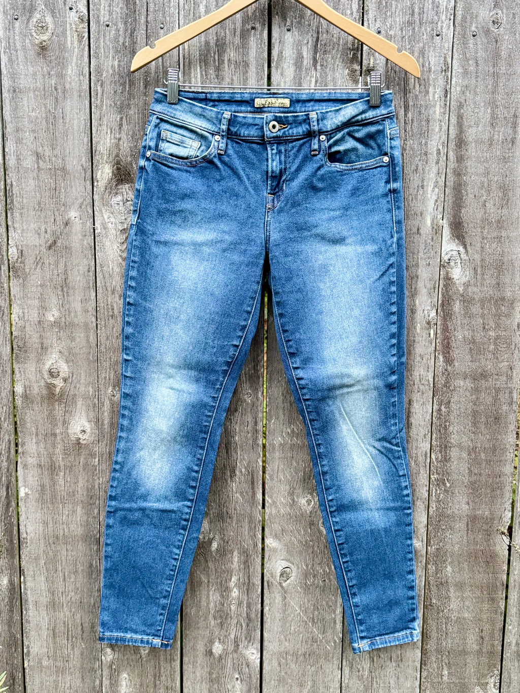 GUESS JEANS - Consigned with VARDO Vintage & Valuables vvvardo.ca