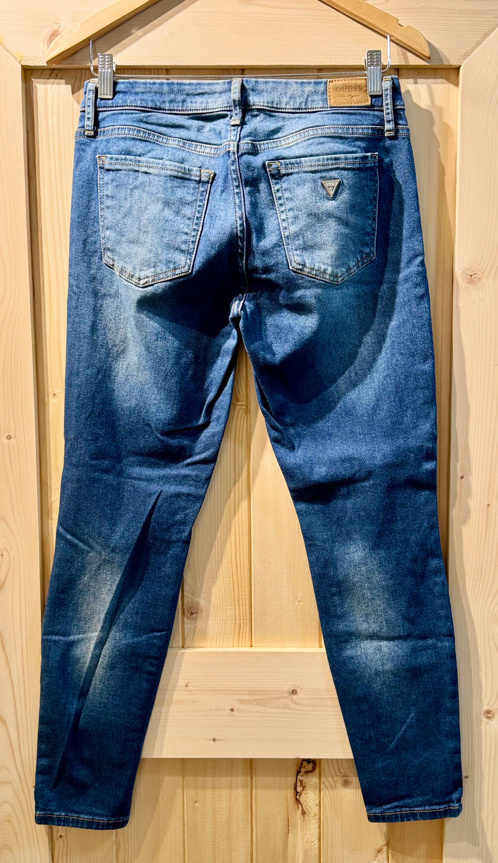 GUESS JEANS - Consigned with VARDO Vintage & Valuables vvvardo.ca