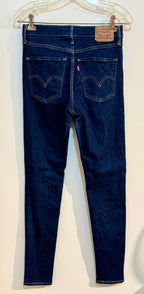 High-Rise Super Skinny LEVI'S jeans- Consigned with VARDO Vintage & Valuables vvvardo.ca