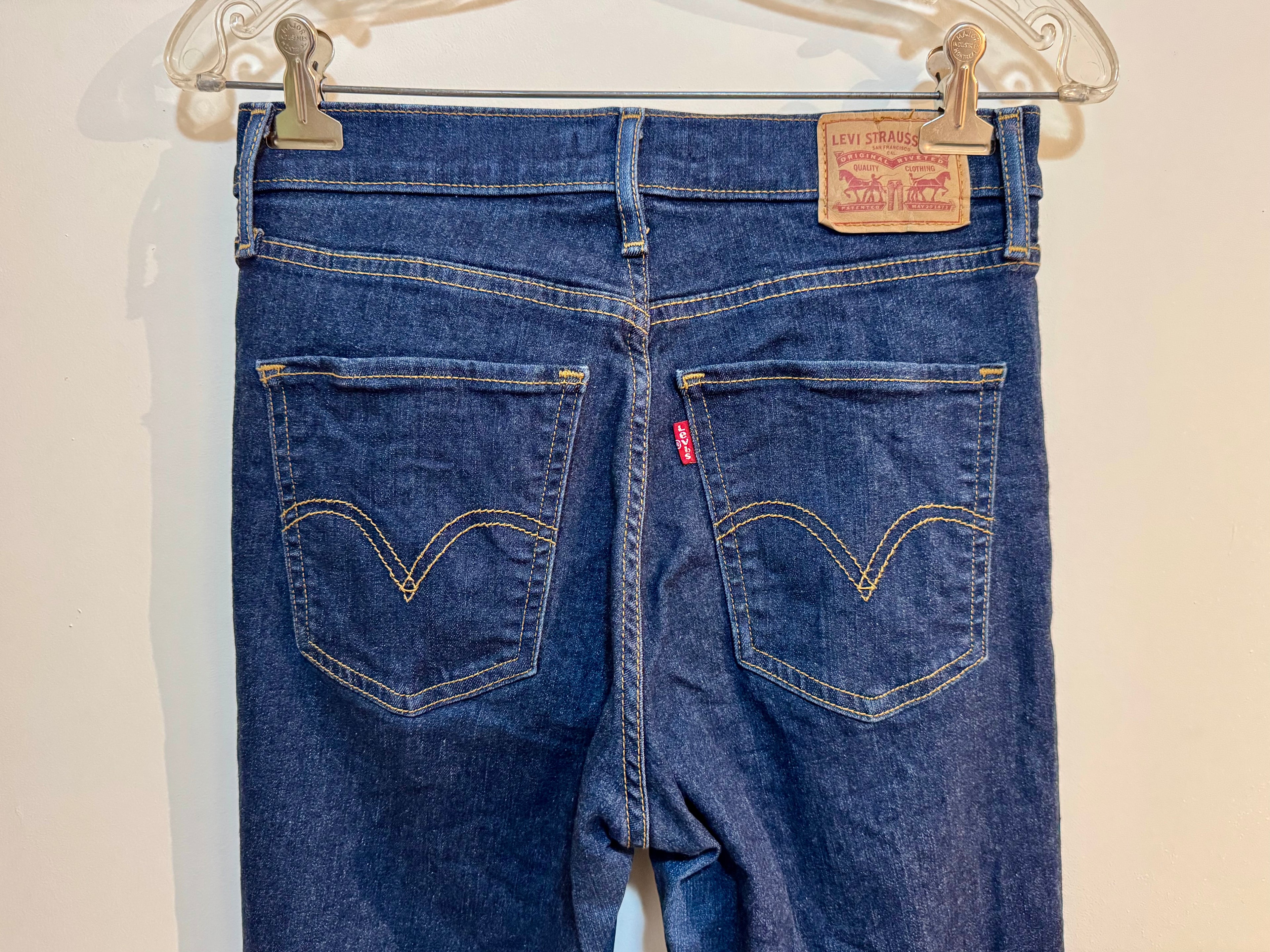 High-Rise Super Skinny LEVI'S jeans- Consigned with VARDO Vintage & Valuables vvvardo.ca