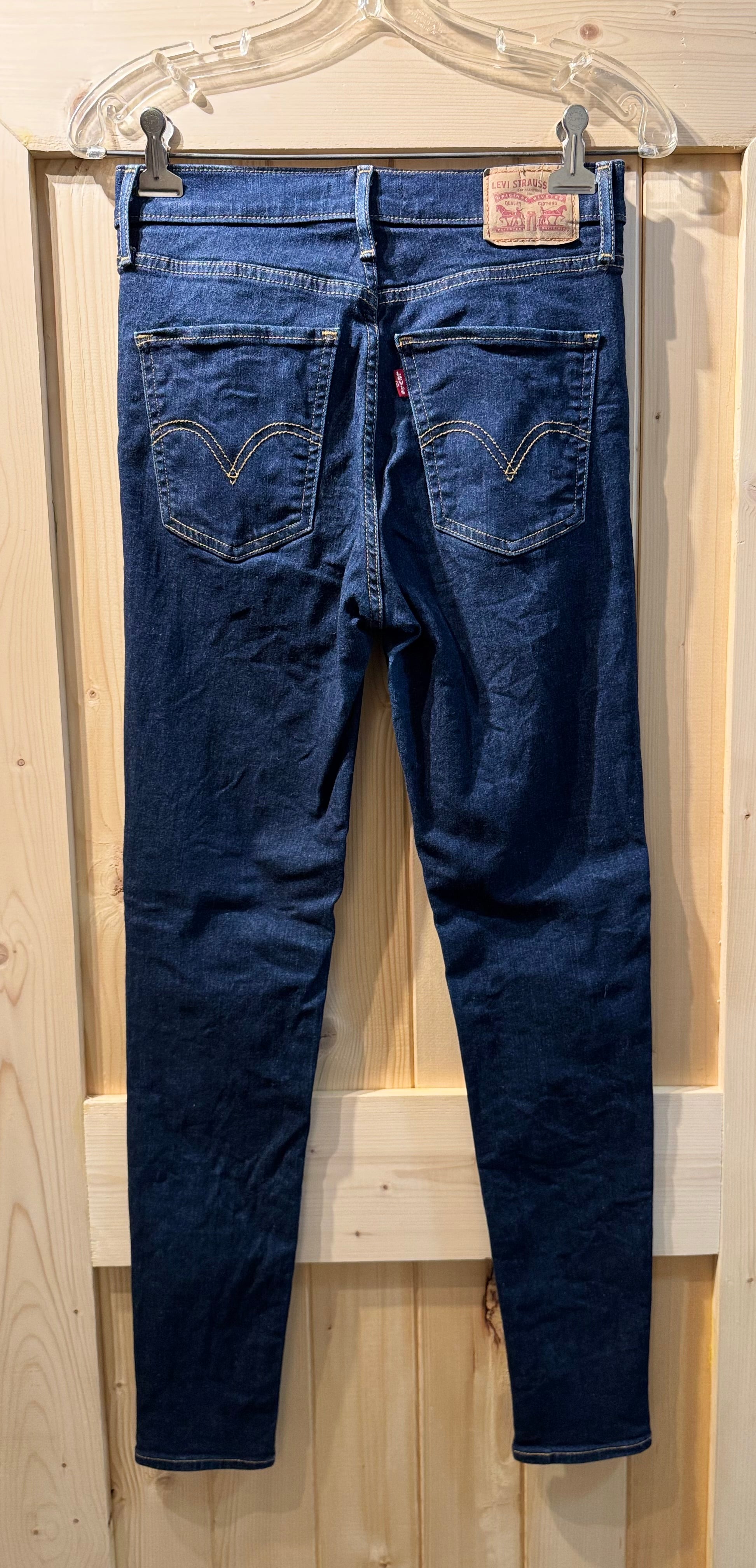 High-Rise Super Skinny LEVI'S jeans- Consigned with VARDO Vintage & Valuables vvvardo.ca